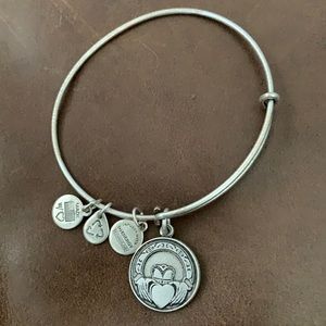 Alex & Ani Cladaugh bracelet